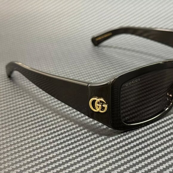 NEW Gucci GG Women\'s Gold Emblem Sunglasses main image 5